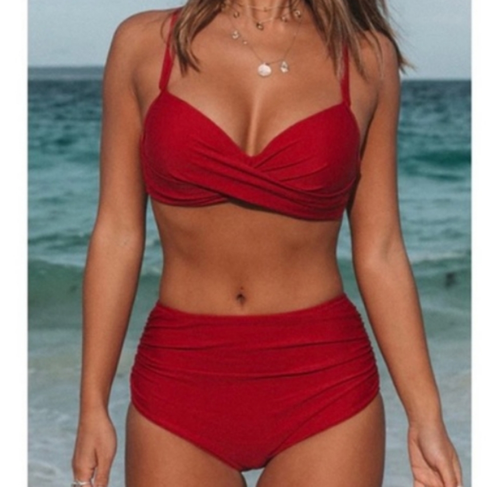 Beachsissi Women's Red Two Piece Swim Wear. Size M